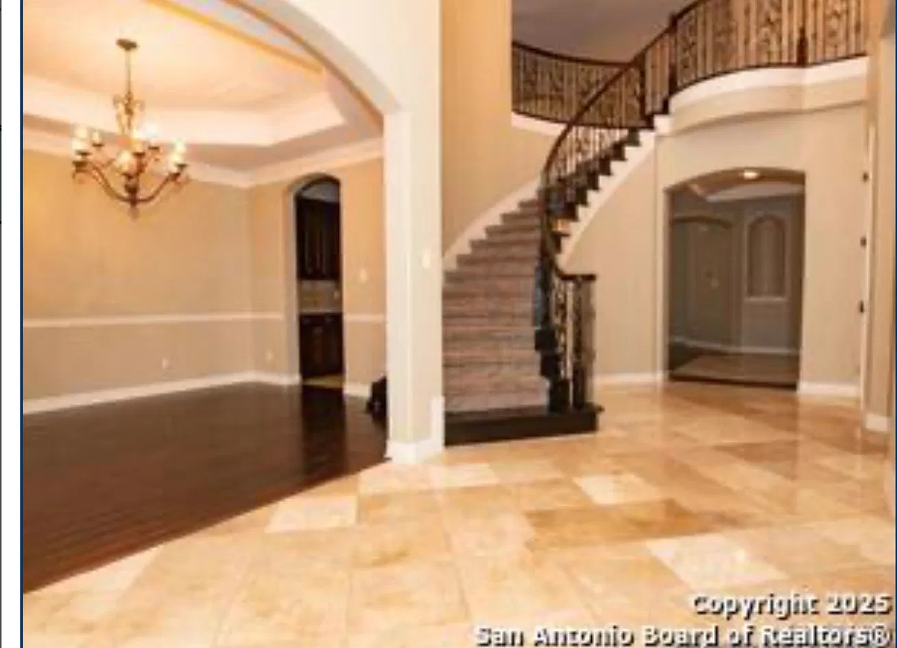 5 bed, 4300 sqft, $5,400 — Photo 3