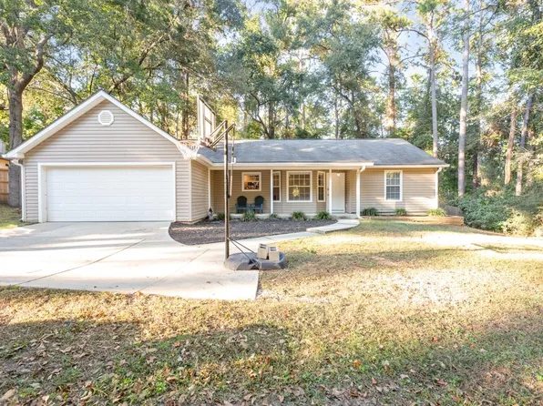 1891 Folkstone Rd, Tallahassee, FL 32312