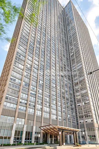 655 W Irving Park Rd #3513 Photo 1