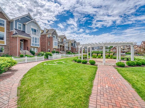 4th image of 4107 Royal Mews Cir