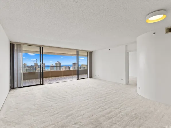 581 Kamoku St #Penthouse 4, Honolulu, HI 96826