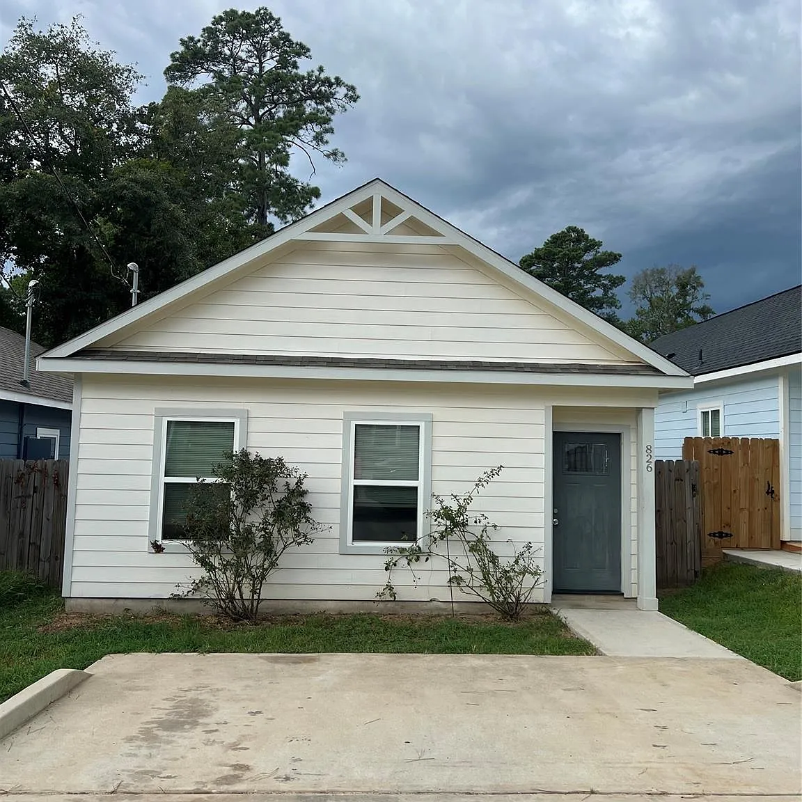 3 bed, 2.0 bath, 1084 sqft, $1,550 — Photo 2