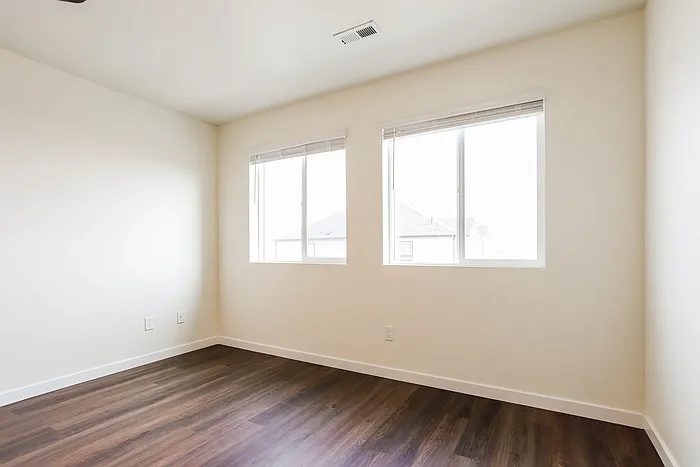 13501 Oneida Ln — Photo 10