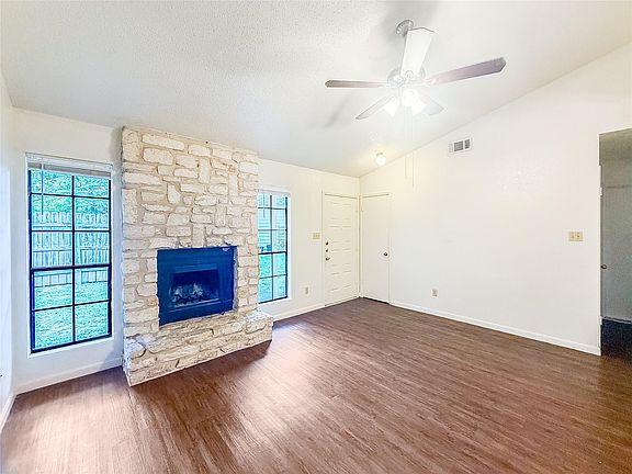3rd image of 2014 Alex Ave APT B