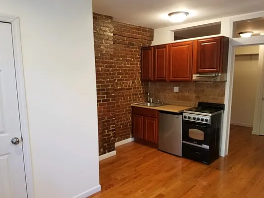 Rented by Fifth & Forever LLC | media 12