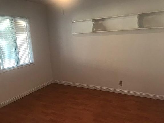 4th image of 6158 Camellia Ave
