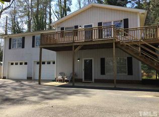 907 Woodland Dr, Siler City, NC 27344