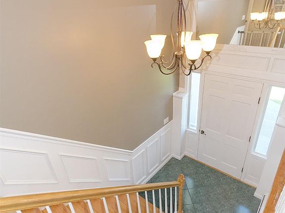 4th image of 5 James Dr