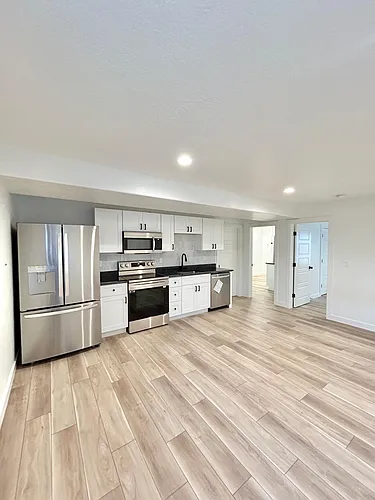 3674 W 2750 N Photo 1