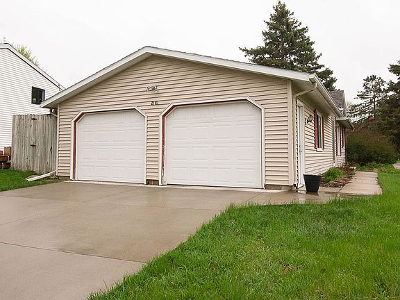 2nd image of 2110 26th Ave NW