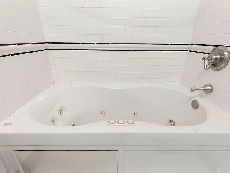 1619 Ellwood Ave — Photo 18
