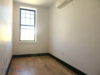 Rented by Rennit Inc.