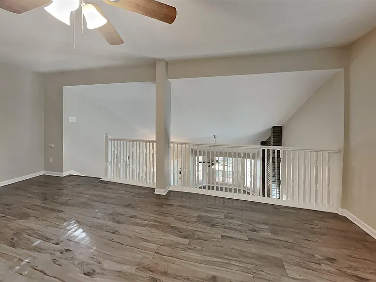 8022 Pine Falls Dr — Photo 16