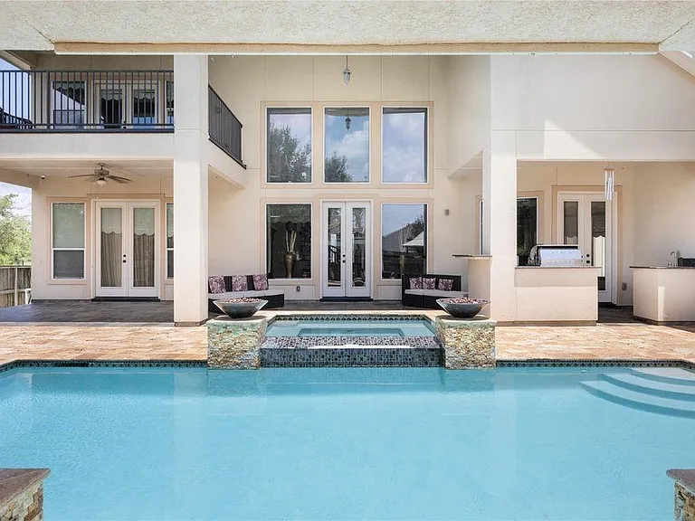 25207 Springwood Lake Dr — Photo 4