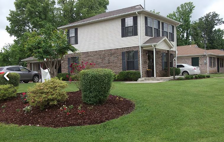 1st image of 25 Geoffrey St #D7a89dc3a