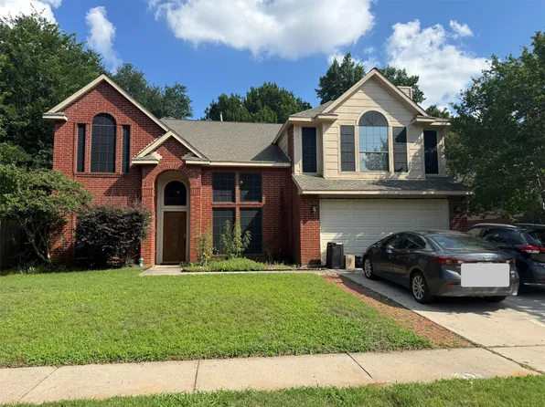 210 Carlsbad Dr, Mansfield, TX 76063