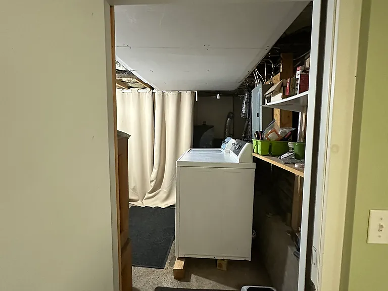 560B S East St — Photo 11
