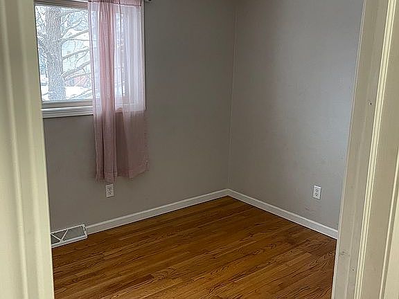5th image of 1409 Sycamore St