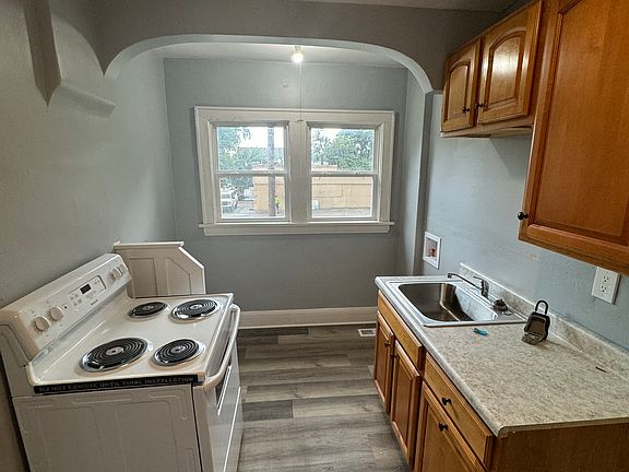 2nd image of 235 S Arlington St #2