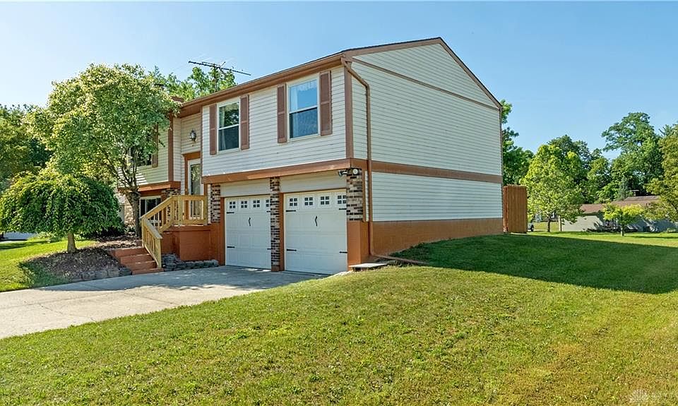1st image of 2228 Pinebrooke Ct