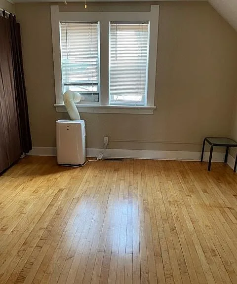 1515 N Cass St #6 — Photo 8