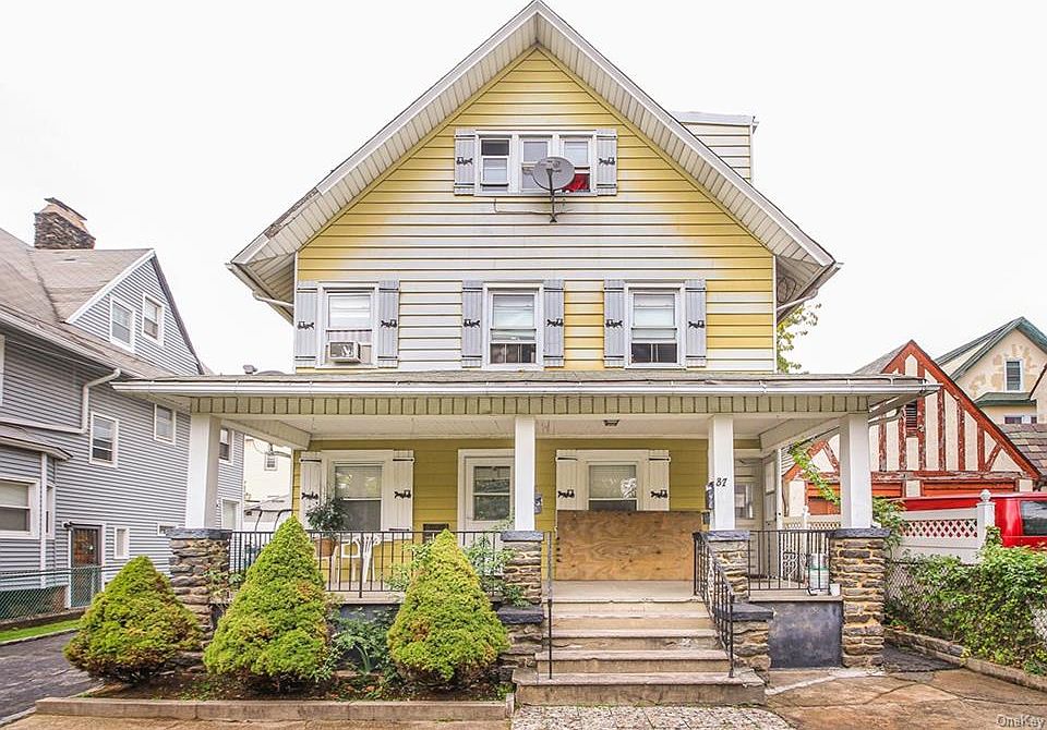 1st image of 37 E Lincoln Ave