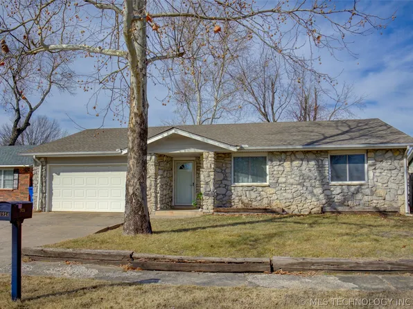 1924 W Urbana St, Broken Arrow, OK 74012