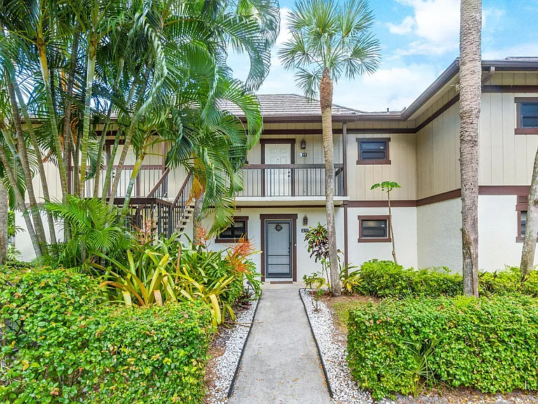 13334 Polo Club Rd #216 — Photo 7