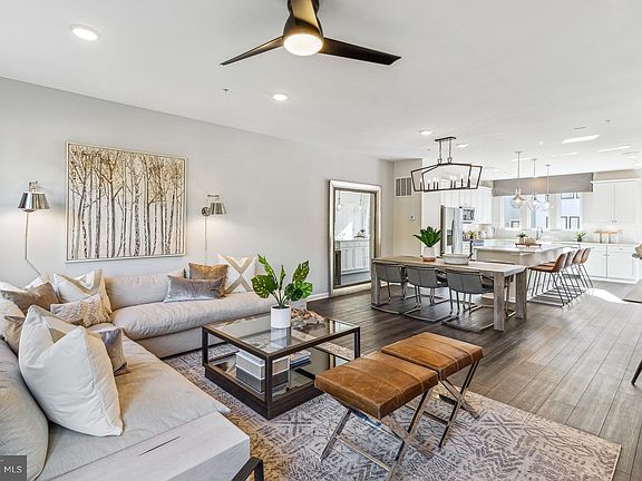 2nd image of 3204 Reservoir Ln