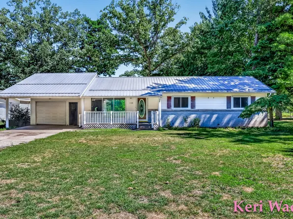 152 S Webster St, White Cloud, MI 49349