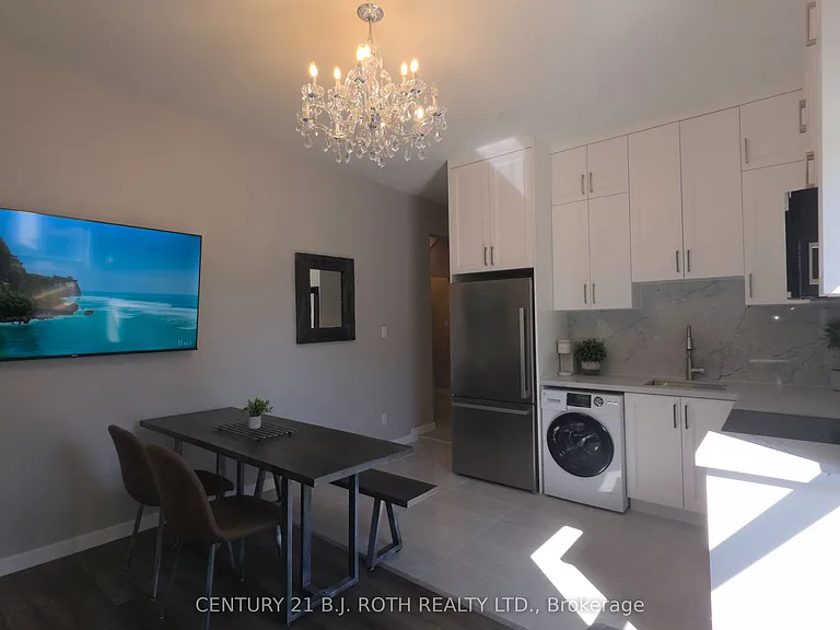 82 Albert St N #3 — Photo 10