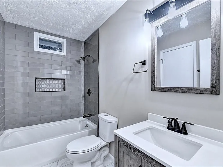 3372 Cottonwood Ln — Photo 10