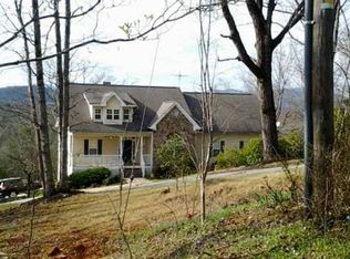1314 Logans Ridge Rd, Cleveland, GA 30528