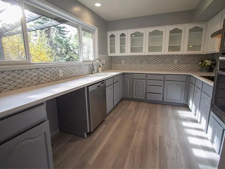 6716 Amber Ave — Photo 2