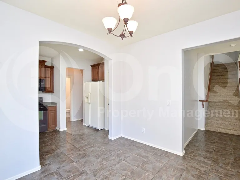 553 N Ranger Trl — Photo 7