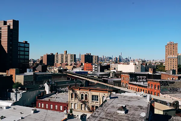 Rented by City Connections Realty | media 5