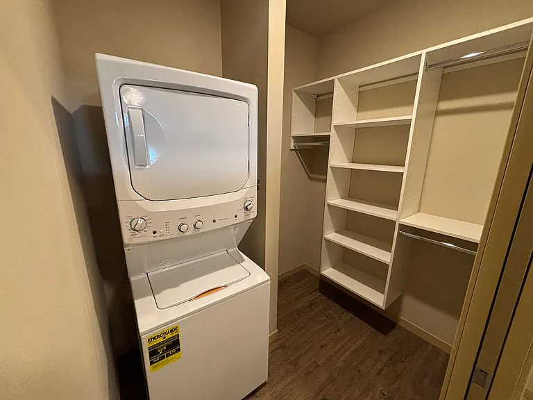 Lincoln Street Apartments — Photo 50