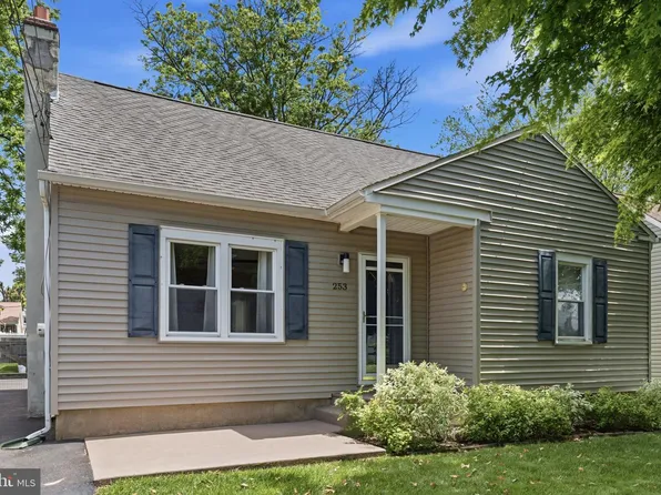 253 Gilpin Rd, Willow Grove, PA 19090