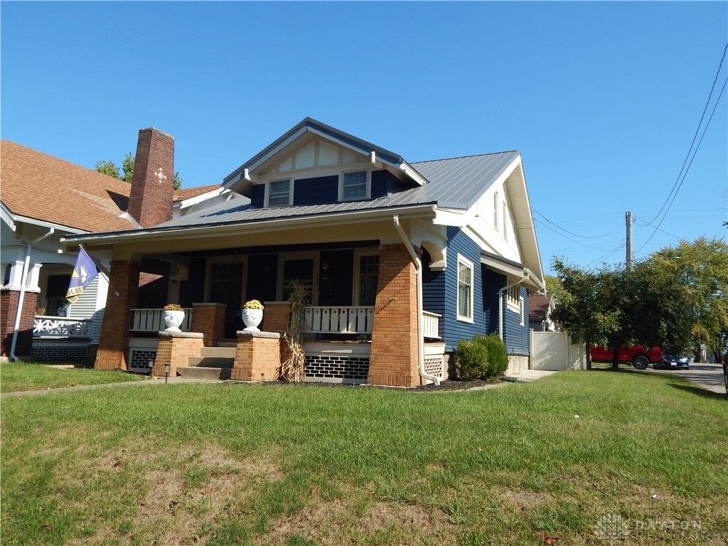 Real estate listing image