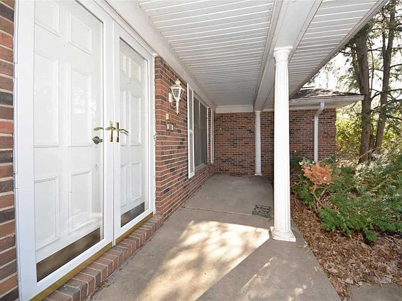 3rd image of 380 Statesman Ct