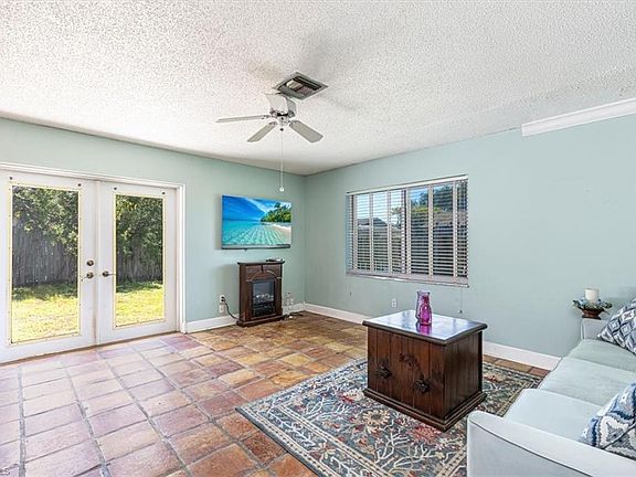 5th image of 3423 Corana WAY