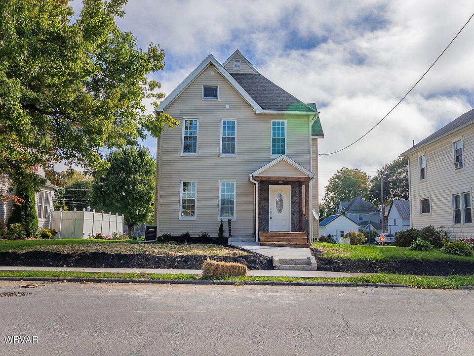 1st image of 211 Sherman St