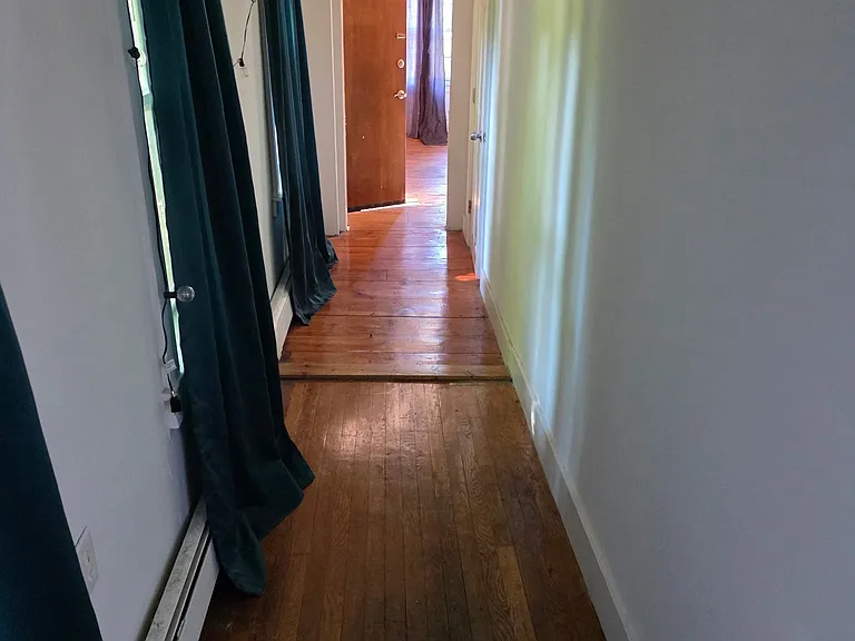 49 Central St #F — Photo 3