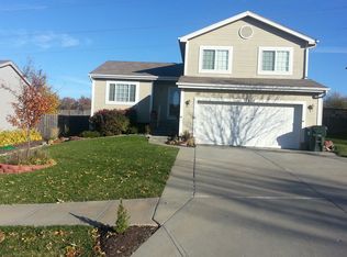 7802 Howell St, Omaha, NE 68122