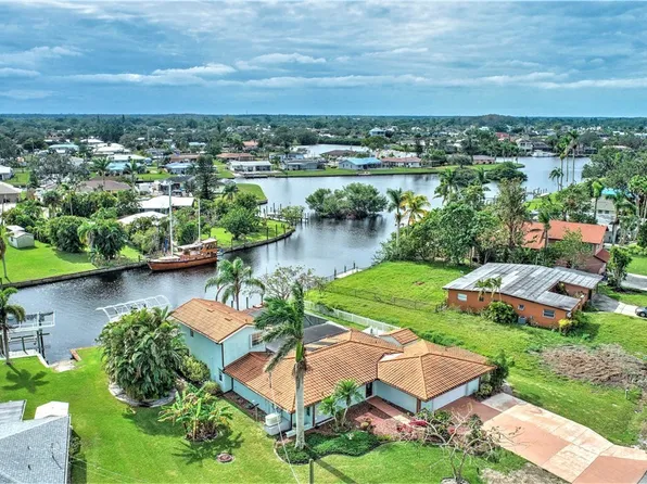 13839 River Forest Dr, Fort Myers, FL 33905