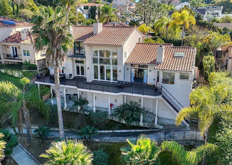 1st image of 2524 La Costa Ave
