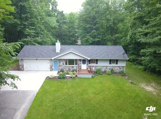 9960 7 Mile Rd NE, Rockford, MI 49341