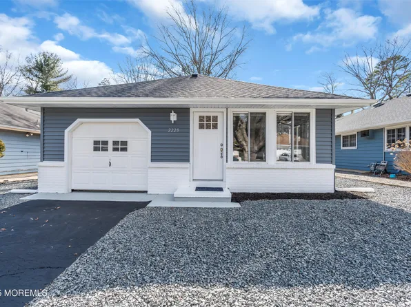 2228 Mount Hope Lane, Toms River, NJ 08753