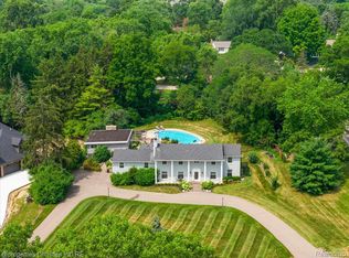 3060 Chickering Ln, Bloomfield Hills, MI 48302