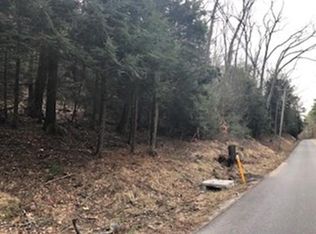 250 Brookfield Rd, Sturbridge, MA 01518